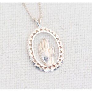 Vintage Sterling Silver Praying Oval Pendant Necklace 19 inch - T19